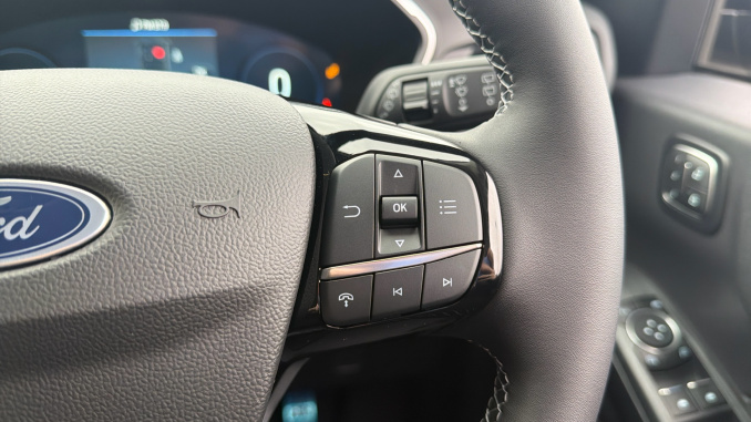 Ford Kuga 2.5 PHEV Active 5dr CVT Estate - Image 22